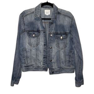 American Eagle distressed jeans jacket small